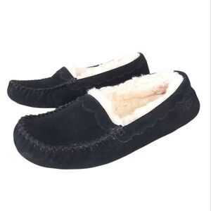 Ugg Women Scalloped Moccasin Slippers Size 6 Black Cozy Comfort Slip-on 1118841